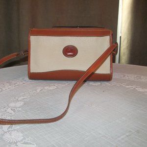VINTAGE DOONEY & BOURKE LEATHER CROSSBODY BAG